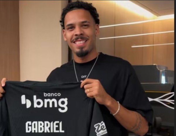 Vasco anuncia contratação do zagueiro Gabriel Pereira