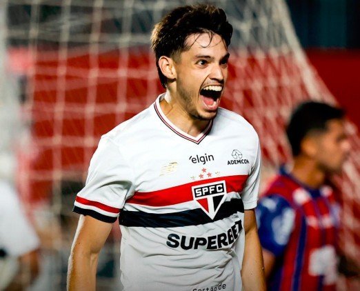 Bobadilla completa um mês como desfalque do São Paulo por problema no joelho