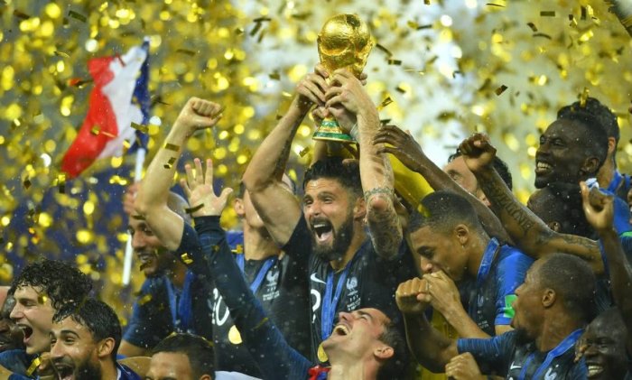 Campeão do mundo e segundo maior artilheiro da França, Giroud completa 40 anos