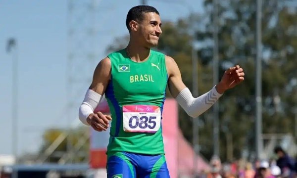 Elton dos Santos bate recorde e lidera dobradinha brasileira no salto triplo nos Jogos Sul-Americanos